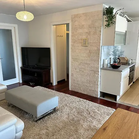 Sunset Apartment *