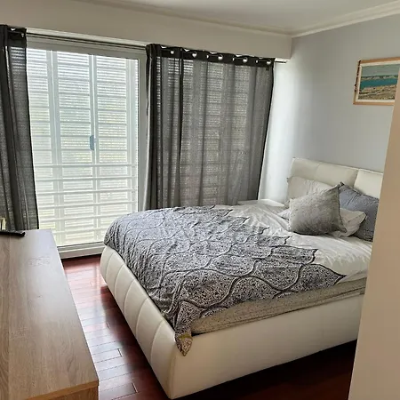 Sunset Apartment *